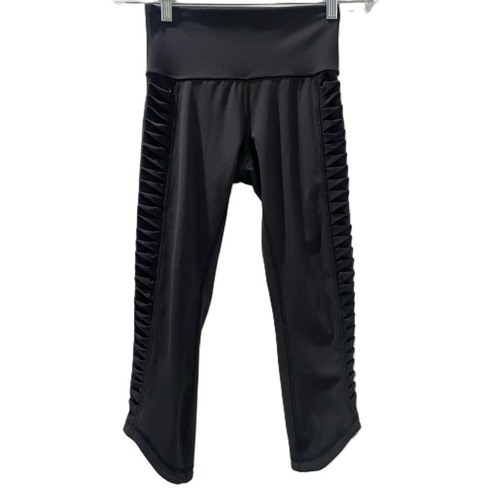 EUC! Lululemon Sunshine Salutation Crop Leggings Mesh Inserts‎ Black Size 4